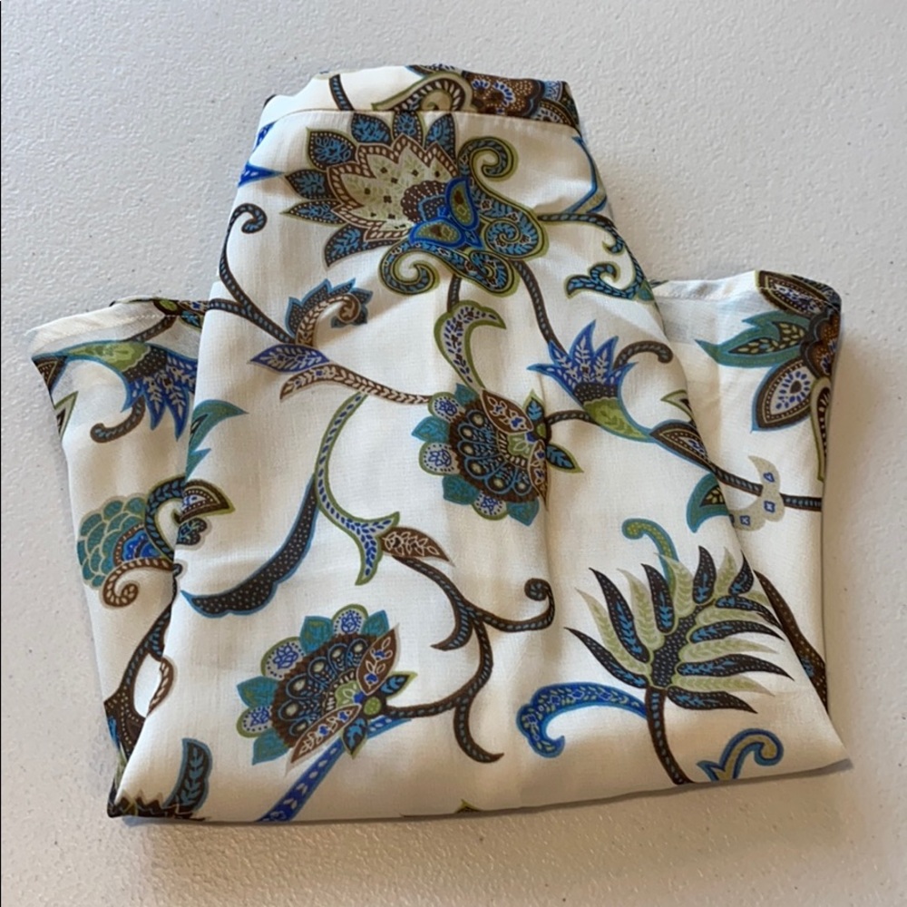 Ladies A-line flirty skirt